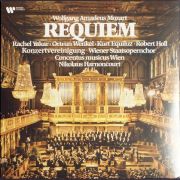 Wolfgang Amadeus Mozart, Rachel Yakar, Ortrun Wenkel, Kurt Equiluz, Robert Holl, Konzertvereinigung Wiener Staatsopernchor*, Concentus Musicus Wien, Nikolaus Harnoncourt – Requiem